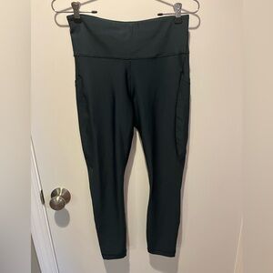 Athleta Interval Stash 7/8 Tight